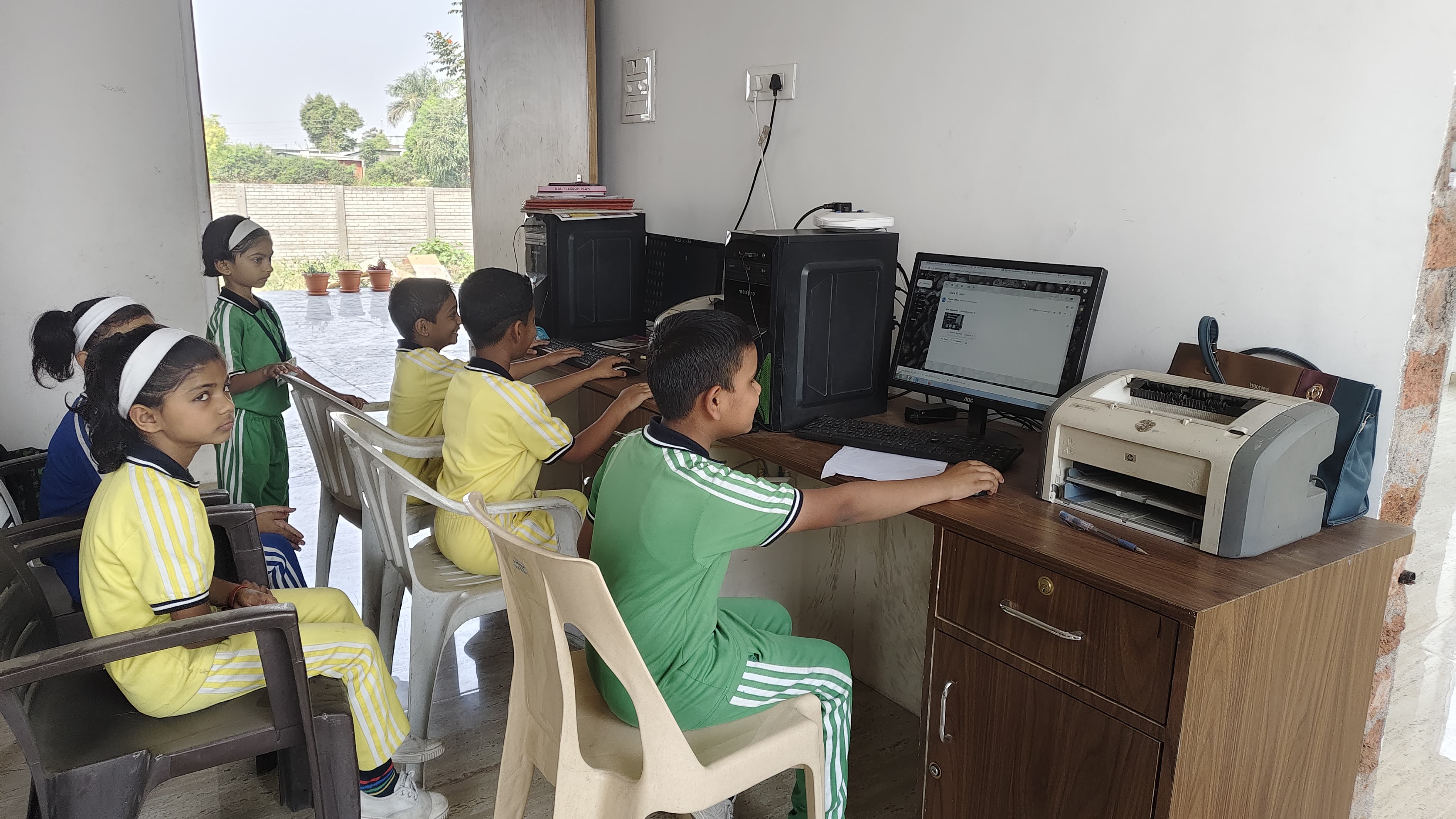 Exploring Technology: Computer Lab